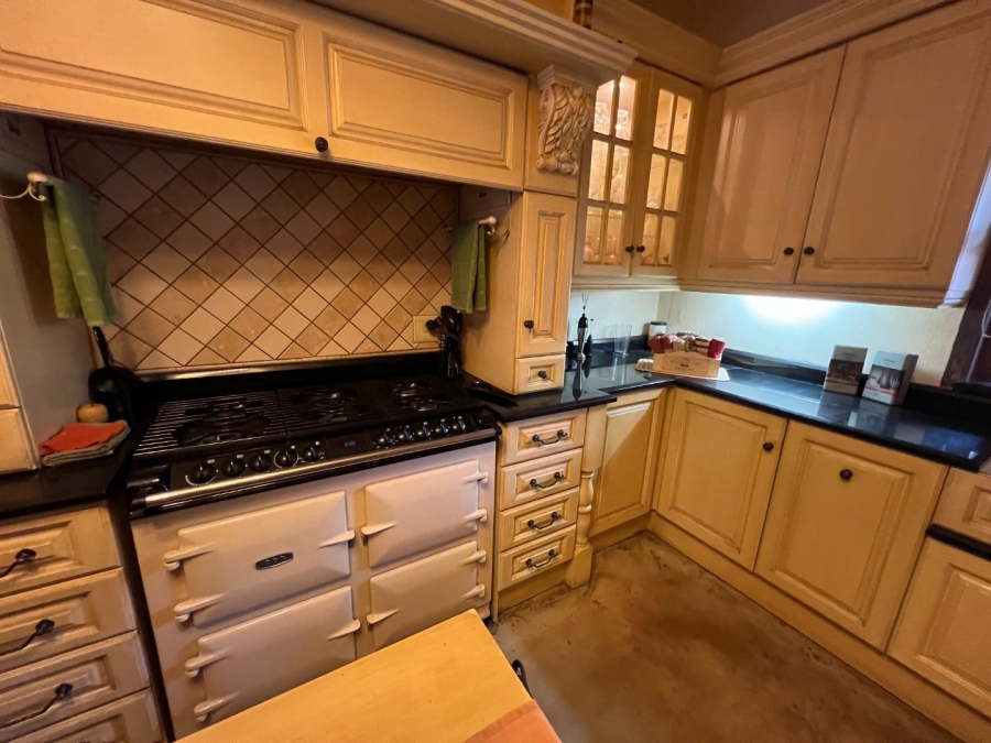 5 Bedroom Property for Sale in Maraldi Estate Free State